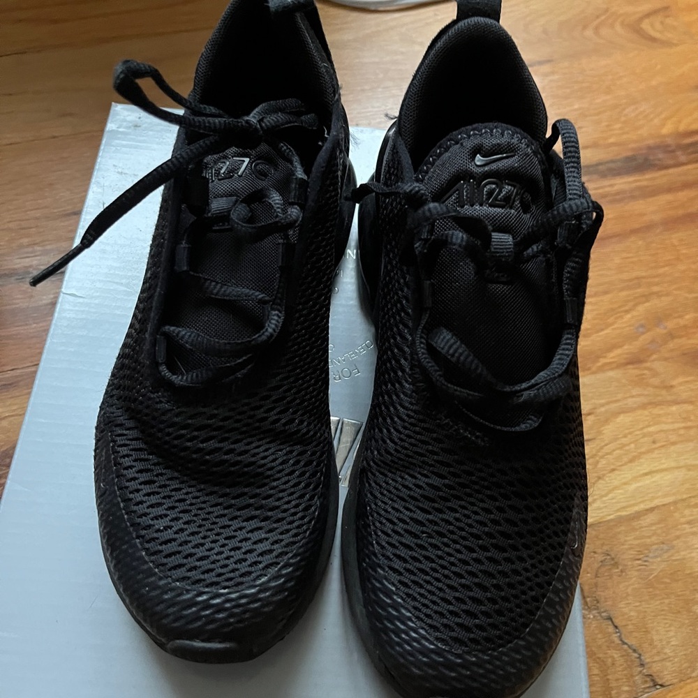 - Nike 27C sneakers